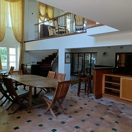 Villa Chateau *
